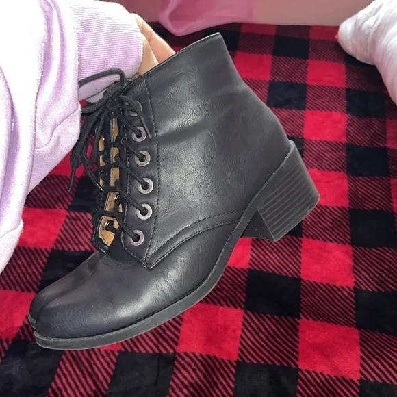 Heeled Booties - Picture 9 of 9